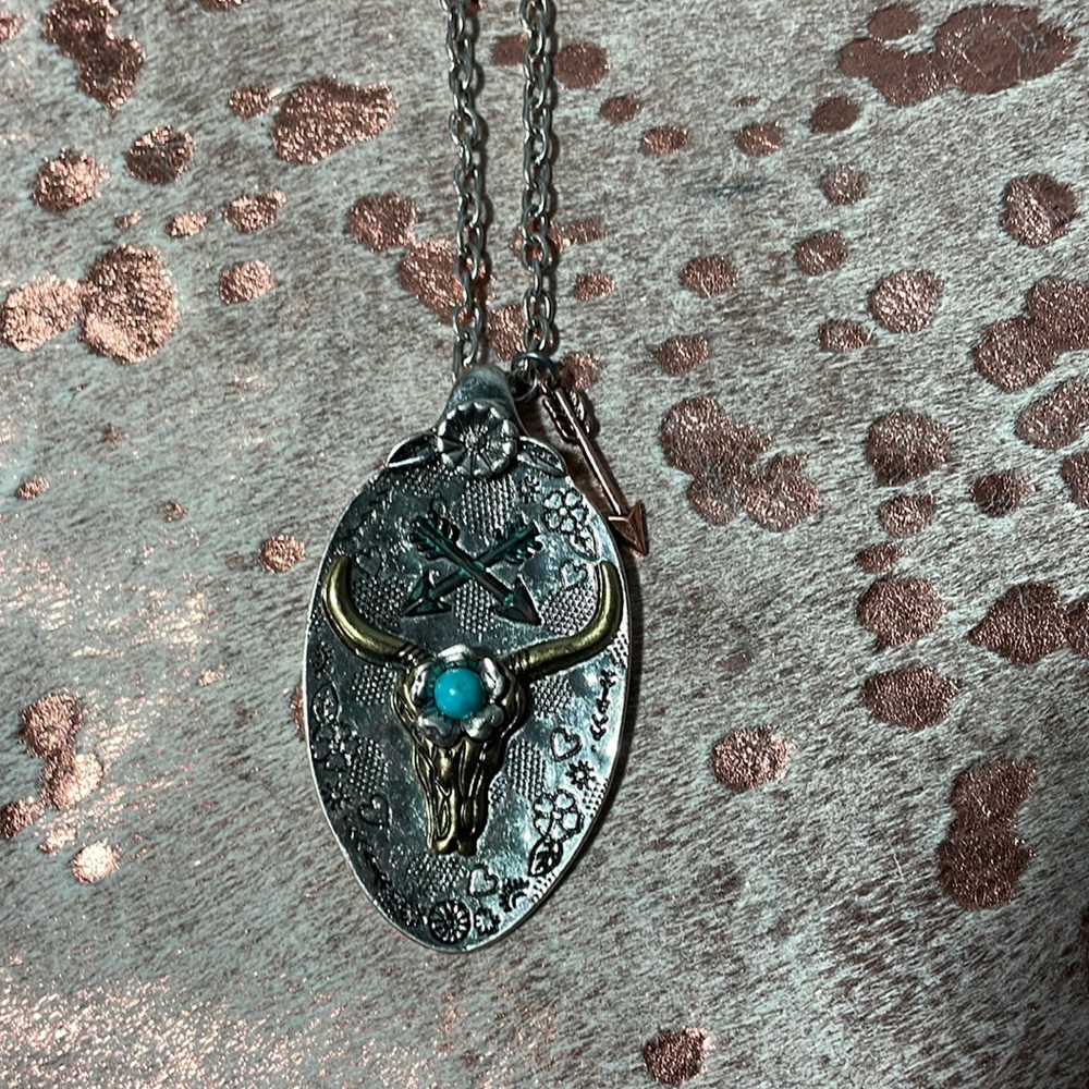 NWT long boho/western necklace